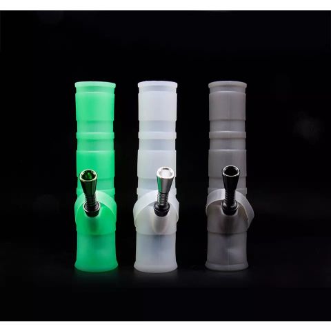 MEDIUM SILICONE BONG